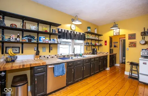 285 John Street Noblesville IN 46060