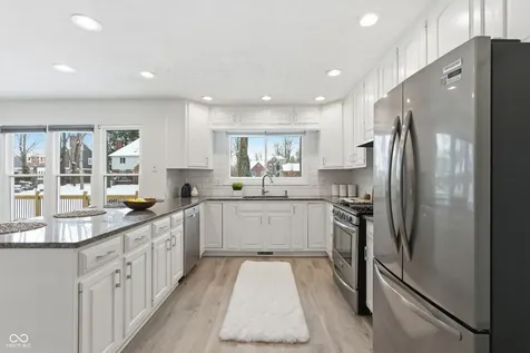 11845 Discovery Circle Indianapolis IN 46236