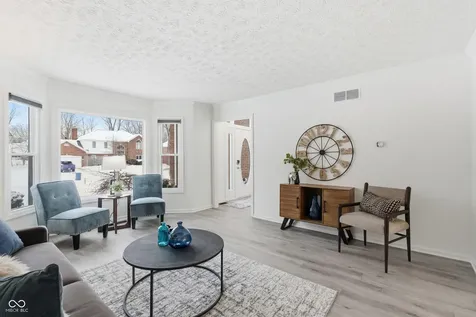 11845 Discovery Circle Indianapolis IN 46236