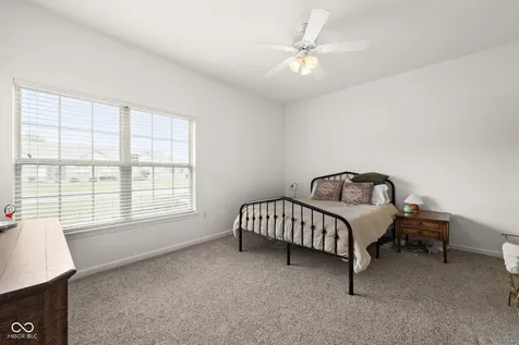1064 Laurelwood Lane Greenwood IN 46142