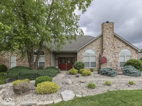 1064 Laurelwood Lane Greenwood IN 46142
