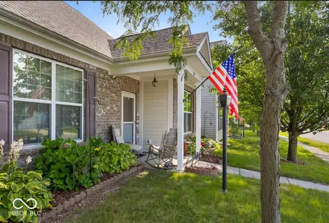 2017 Shadow Creek Boulevard Columbus IN 47201