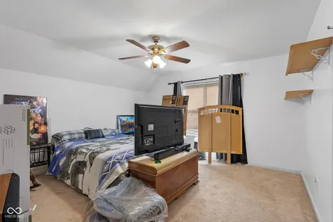 2017 Shadow Creek Boulevard Columbus IN 47201