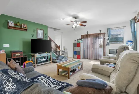2017 Shadow Creek Boulevard Columbus IN 47201