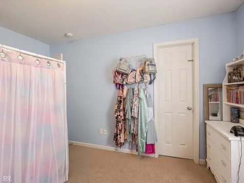 8125 Whistlewood Drive Indianapolis IN 46239