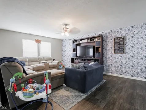 8125 Whistlewood Drive Indianapolis IN 46239