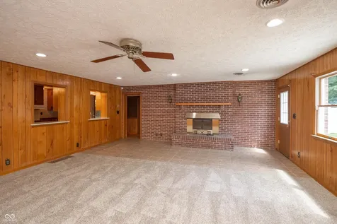 660 East Drive Seymour IN 47274