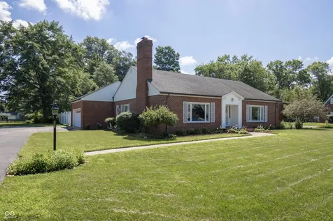 660 East Drive Seymour IN 47274