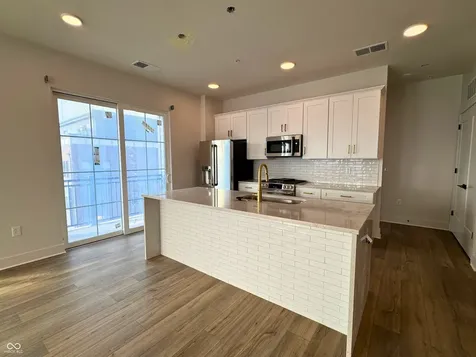 925 Veterans Way Carmel IN 46032