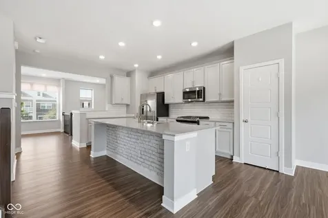 13472 Erlen Drive Fishers IN 46037