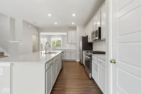 13472 Erlen Drive Fishers IN 46037