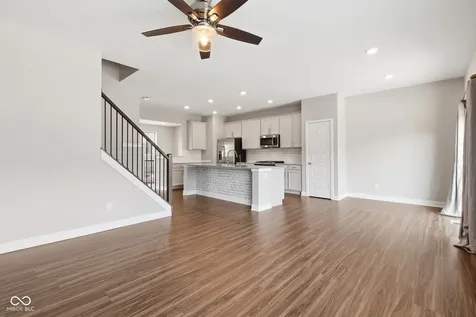 13472 Erlen Drive Fishers IN 46037
