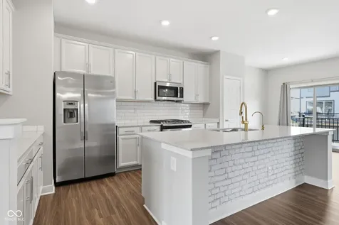 13472 Erlen Drive Fishers IN 46037