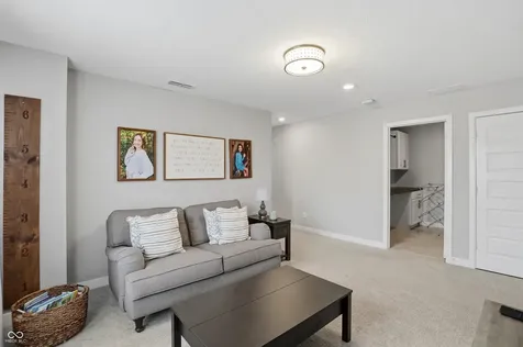 12132 Lantana Lane Fishers IN 46037