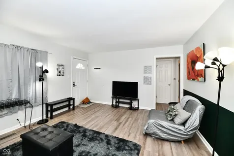 2220 Villa Avenue Indianapolis IN 46203
