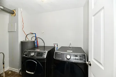 2220 Villa Avenue Indianapolis IN 46203
