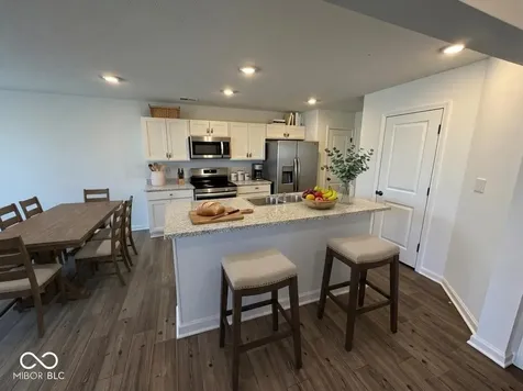2953 Strauss Lane Indianapolis IN 46239