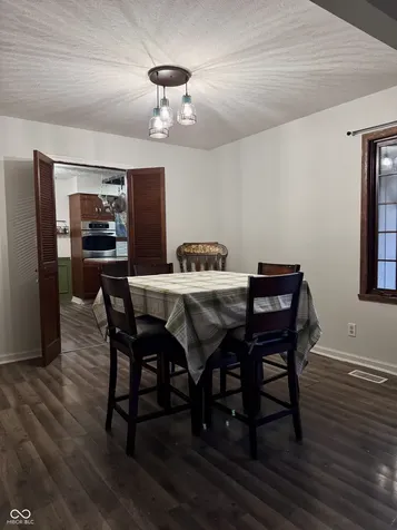 263 Queensway Drive Avon IN 46123