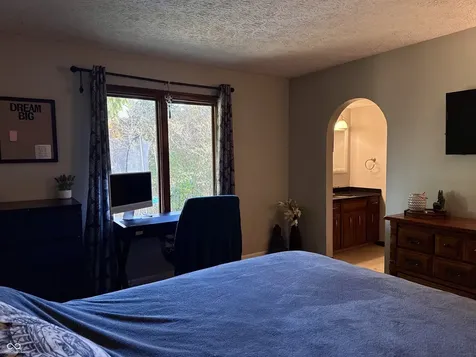 263 Queensway Drive Avon IN 46123