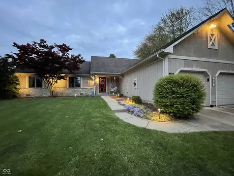 263 Queensway Drive Avon IN 46123