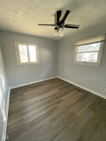 624 Sweetbriar Avenue Whiteland IN 46184