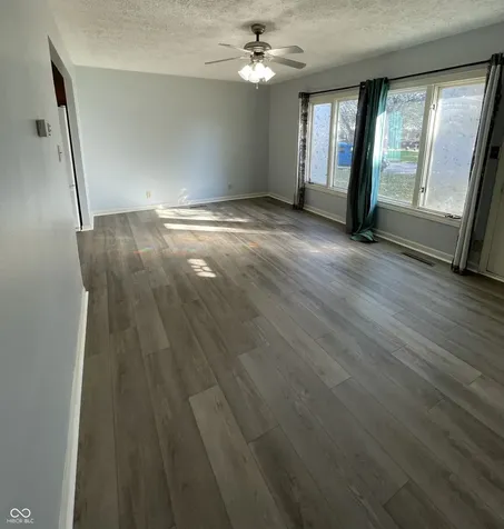 624 Sweetbriar Avenue Whiteland IN 46184