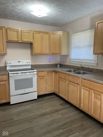 624 Sweetbriar Avenue Whiteland IN 46184