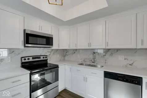 2509 S New Jersey Street Indianapolis IN 46225