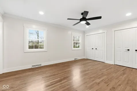 3850 Glenview Drive Indianapolis IN 46240