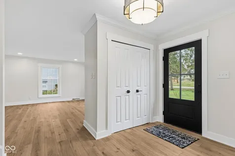 3850 Glenview Drive Indianapolis IN 46240