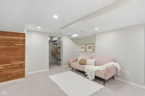 6976 Washington Boulevard Indianapolis IN 46220