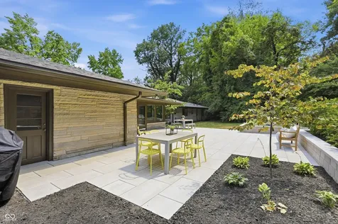 6976 Washington Boulevard Indianapolis IN 46220