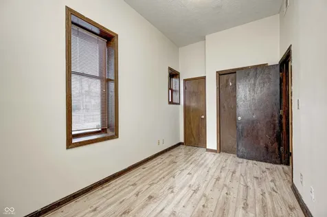 1404 NE Broadway Street NE Indianapolis IN 46202