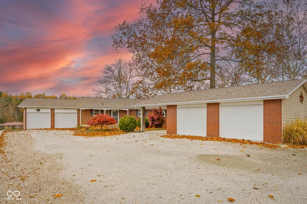 8421 W Old Nashville Road Columbus IN 47201