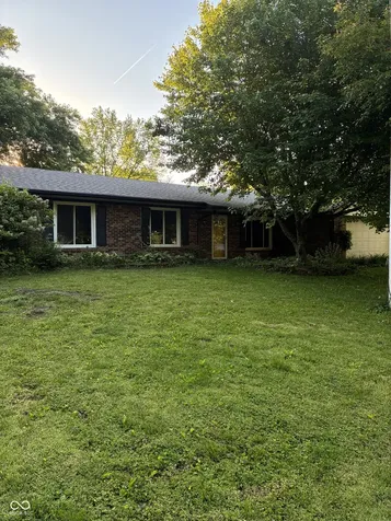 125 N Windmill Trail Greenwood IN 46142