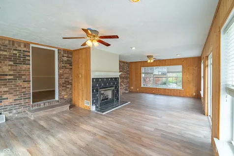 125 N Windmill Trail Greenwood IN 46142