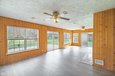 125 N Windmill Trail Greenwood IN 46142