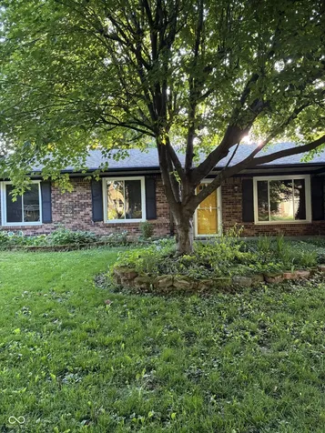 125 N Windmill Trail Greenwood IN 46142
