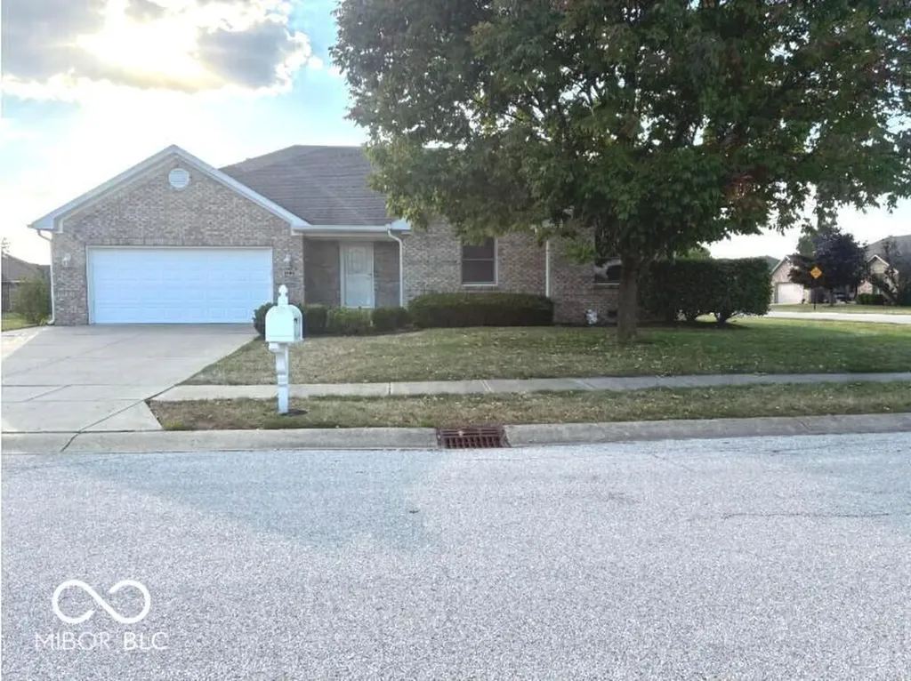 1804 Pine Cone Drive Brownsburg IN 46112