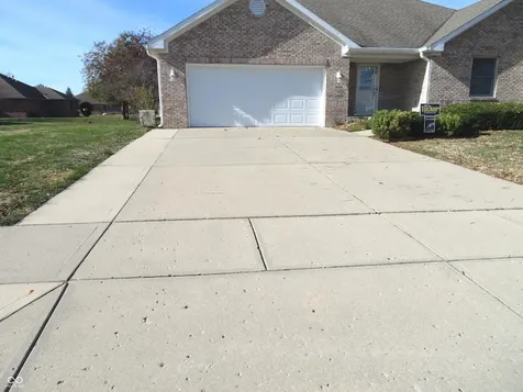1804 Pine Cone Drive Brownsburg IN 46112