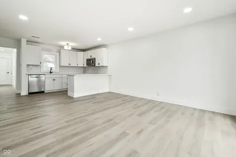 4213 Kingsley Drive Indianapolis IN 46205