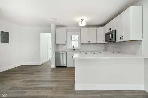 4213 Kingsley Drive Indianapolis IN 46205