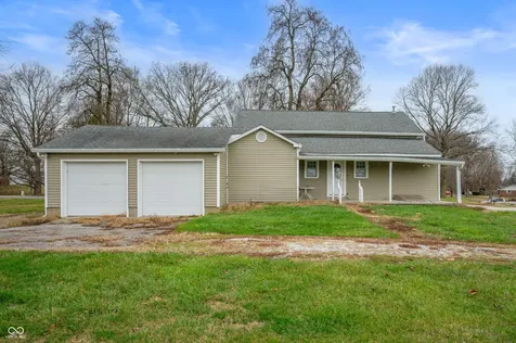 10021 N State Road 9 Road N Hope IN 47246