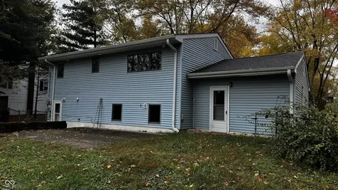 3023 Fairlawn Drive Columbus IN 47203