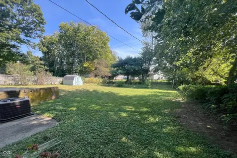 3023 Fairlawn Drive Columbus IN 47203