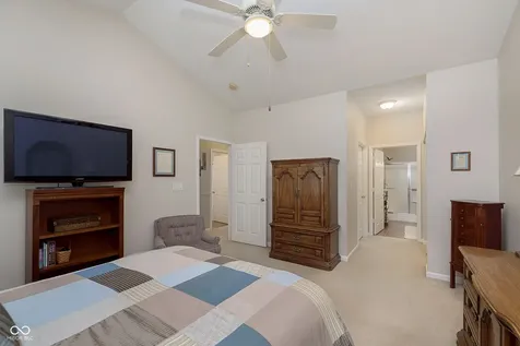 5225 Dunewood Way Avon IN 46123