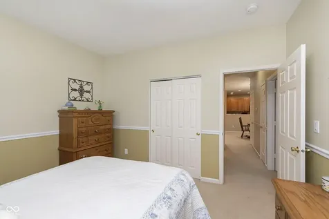 5225 Dunewood Way Avon IN 46123