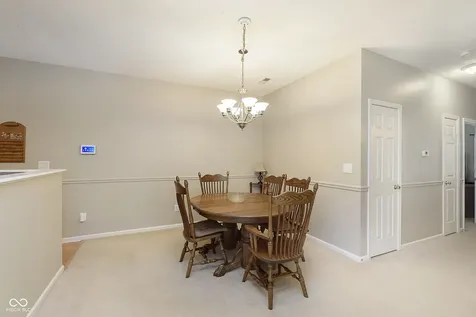 5225 Dunewood Way Avon IN 46123