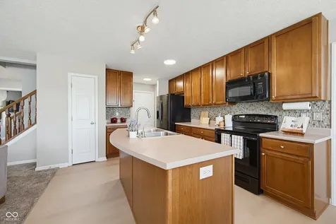 8569 Coppel Lane Indianapolis IN 46259