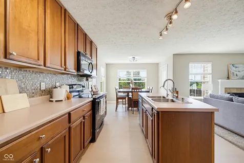 8569 Coppel Lane Indianapolis IN 46259